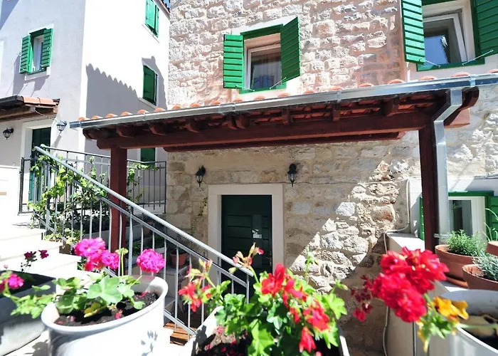 维迪里卡公寓 *